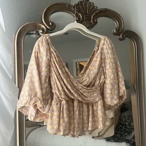 Floral cropped blouse